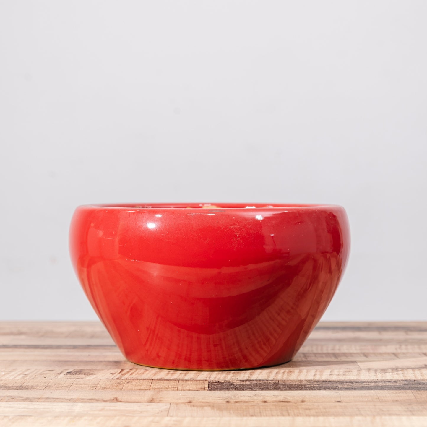 Scarlet Round Pot