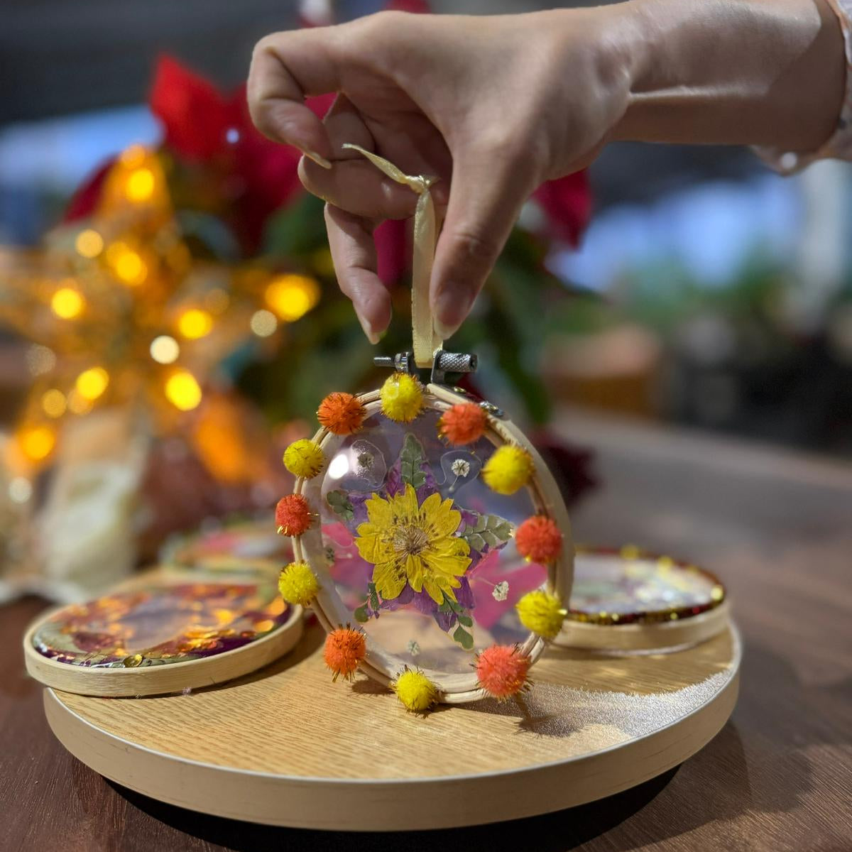 Blooming Suncatcher Ornament-Making Workshop | 13 December