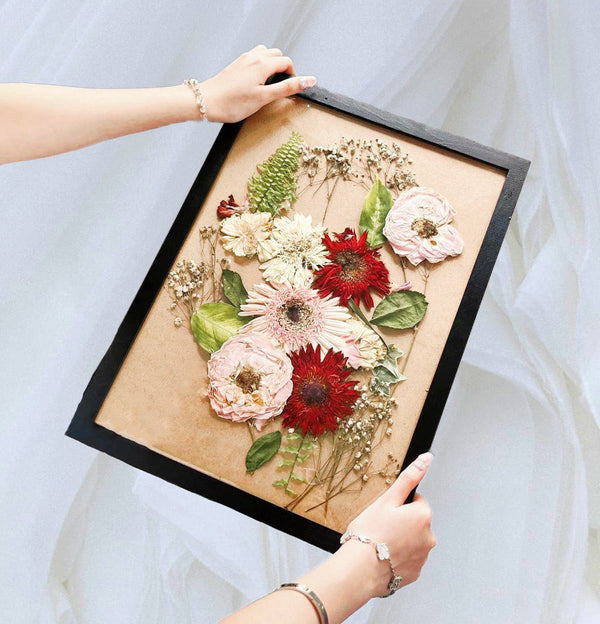 #FrameYourLove Pressed Floral Frame Experience | Holidays Edition